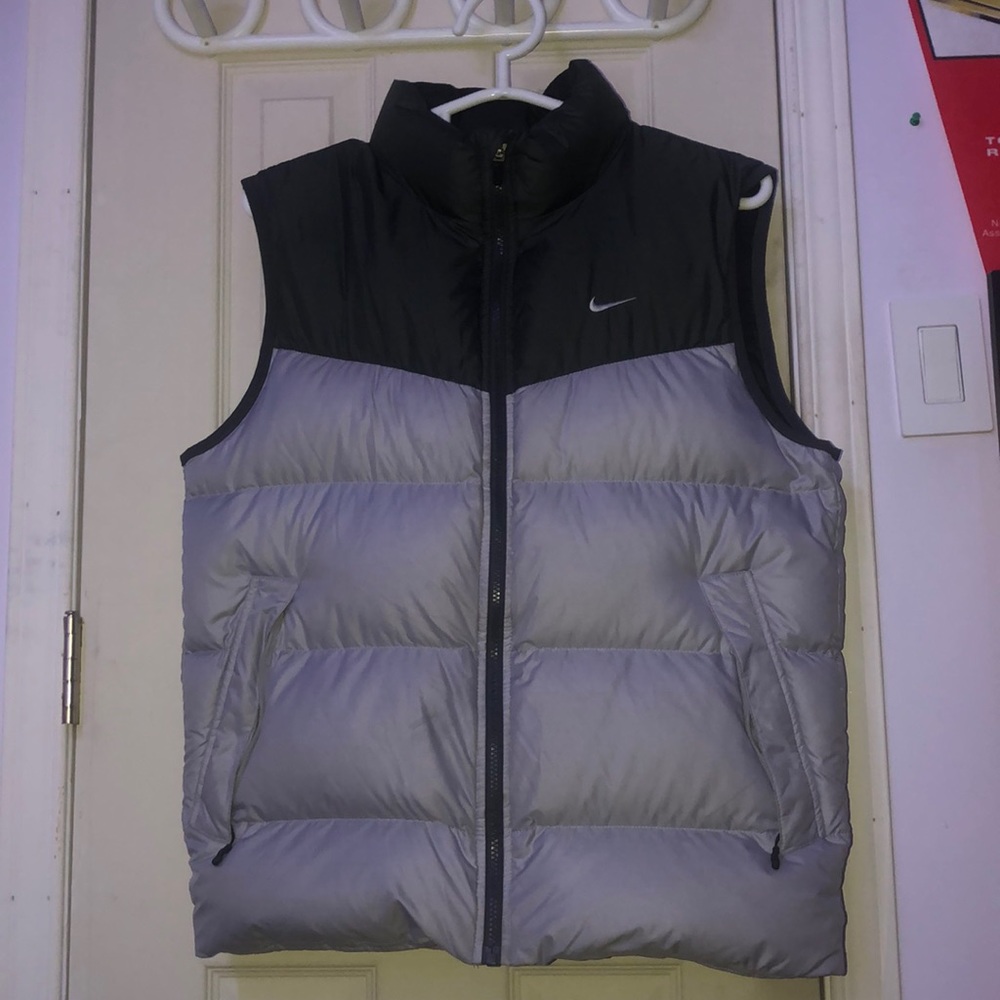 Nike Puffer Vest (Size Small)